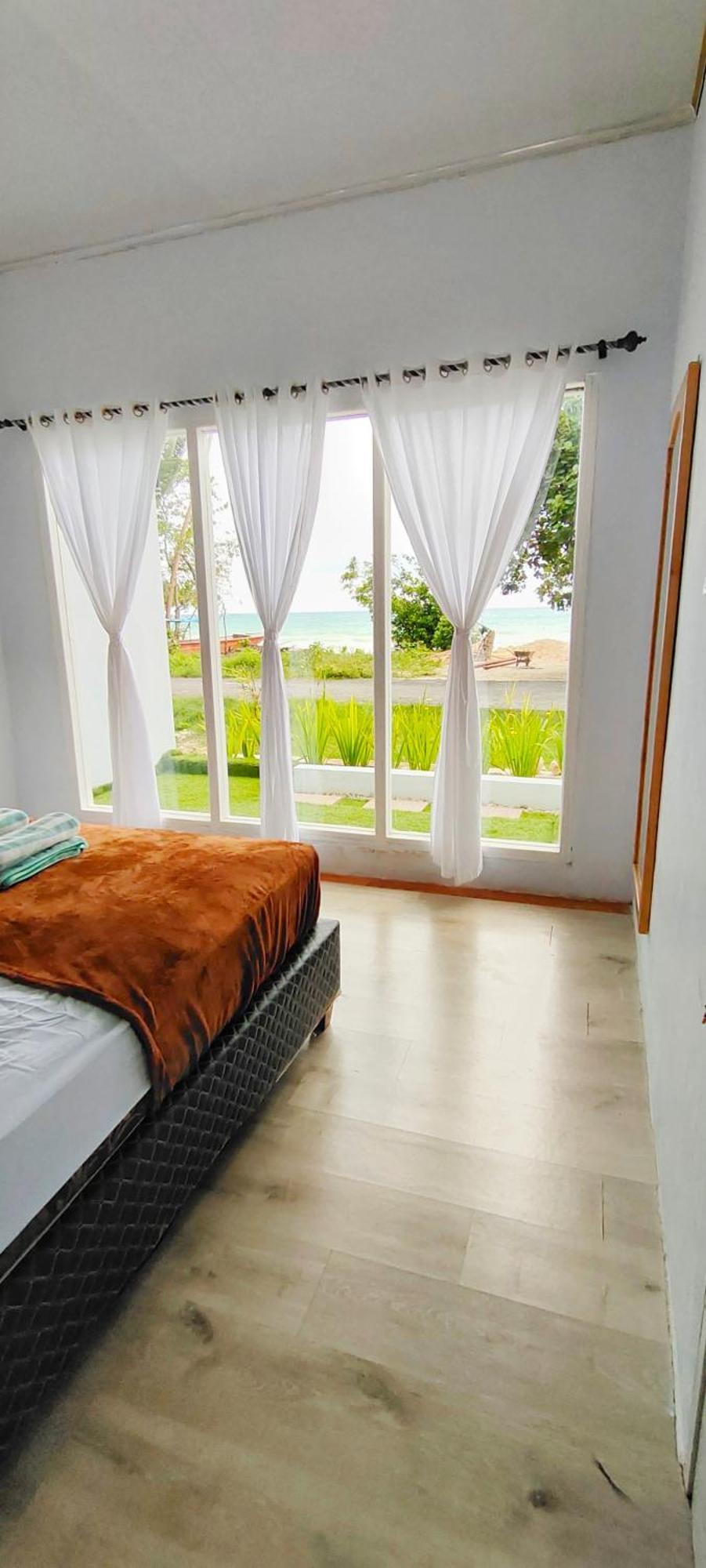Stella Villa Ngurbloat Dış mekan fotoğraf